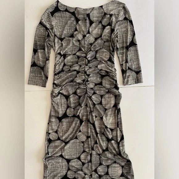 Kamala Kulture Body Fitting Dress - Picture 5 of 7